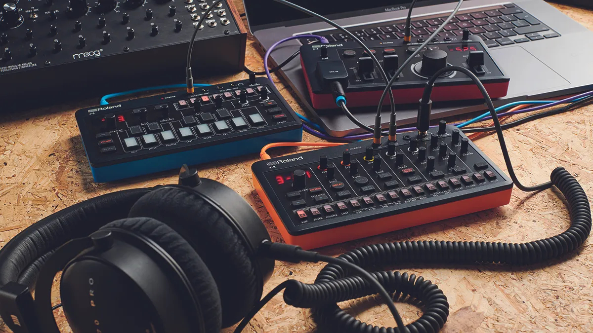 Roland Aira Compact T-8